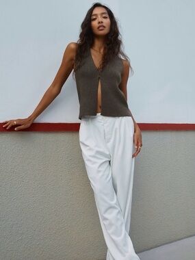 Sleeveless V-Neck Knit Vest